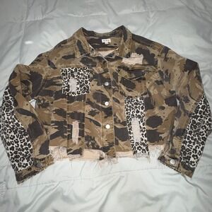 POL Large Women's Jacket Blazer Cropped Camo Leopard Distressed Two Tone